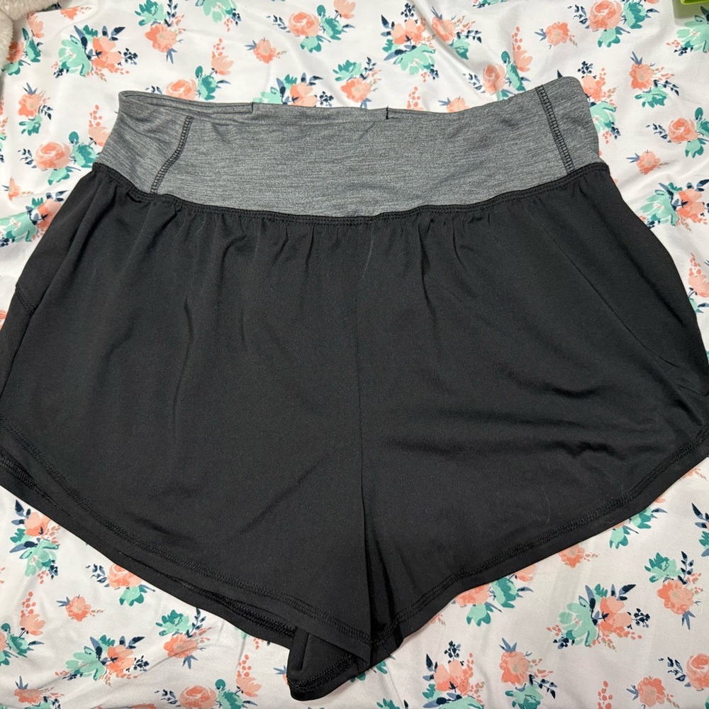 SO Women's Black and Gray Athletic Shorts